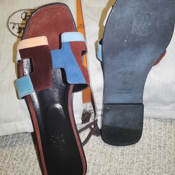 authentic Hermes sandals - Picture 2 of 2